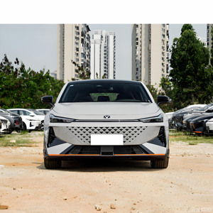 Changan UNI-V 2024, Berlina con Trasmissione Automatica, Guida a Sinistra, Alimentazione a Benzina, Prodotta in Cina - Product Image 5