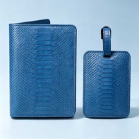 Étiquettes de bagages et de passeports personnalisées en cuir de lézard Yihe avec carte du monde – Étiquettes de bagages et passeports sur mesure