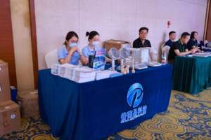 Longteng RS232 Digitale Analyse-Laborwaage Interne Gewichtsanzeige Touchscreen 0,01mg Präzision 200g Kapazität 90mm Durchmesser - Product Image 4