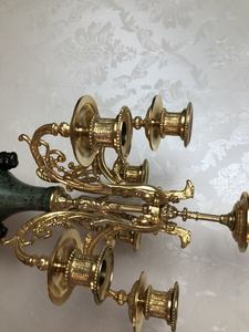 Coppia di Candelabri Ornati a 7 Bracci in Bronzo Dorato e Marmo per Arredamento e Collezione - Product Image 5