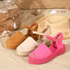 Nouvelles sandales d'été Baotou ajourées à boucle unique, couleur unie, <span class=keywords><strong>en</strong></span> <span class=keywords><strong>corde</strong></span> de chanvre, à semelle épaisse, style <span class=keywords><strong>espadrilles</strong></span> de pêcheur - Product Image 1