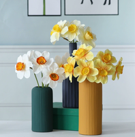 Fleur artificielle en film Narcisse, fausse fleur en plastique pour décoration intérieure, arrangement de mariage, Narcisse en film pour l'exportation