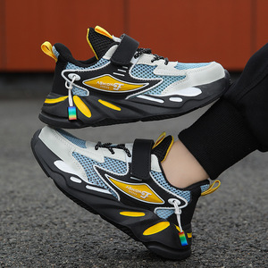 รองเท้าสเก็ตล้อเลื่อนลายการ์ตูนฤดูร้อนสำหรับเด็กผู้ชาย แห้งเร็ว ระบายอากาศได้ดี น้ำหนักเบา กันลื่น สวมใส่สบาย รองเท้ากีฬาสำหรับเด็ก - Product Image 3