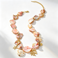 Collier de plage style océan avec perles et coquillages, pendentif conque corail imperméable, collier de coquillages naturels fait main, bijoux de vacances