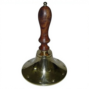 Campana de latón brillante alta con mango de agarre de madera, superventas, campana de mano decorativa artesanal de Metal, campanas de mano de latón para vacaciones/Navidad - Product Image 1