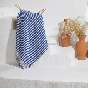 Toalla turca hecha a mano Multicolor pompón de lujo modelo Baño y juego de tamaños de mano Hammam Hamam. - Product Image 1