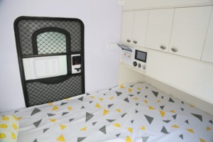 Fournisseur mondial Australie Road Legal Minimalist Tiny Trailer RV <span class=keywords><strong>Teardrop</strong></span> avec bouches d'aération Réfrigérateur coulissant - Product Image 3