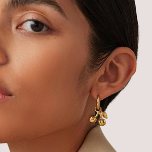 ต่างหูจี้เชอร์รี่ ทอง 18k สแตนเลสสตีล สำหรับผู้หญิง สวมใส่ได้ทุกวัน - Product Image 4
