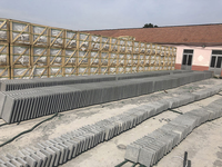Dalles de granit gris foncé modernes polies/flamées G654 pour revêtements de sol et murs de villas