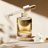 Vente en gros de flacons en verre transparent de luxe ronds à épaules plates de 30 ml et 50 ml avec compte-gouttes pour les soins de la peau, les huiles essentielles pour le visage