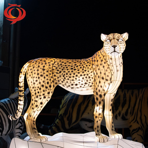 โคมไฟไหมจีนซีกงรูปสัตว์สำหรับเทศกาลดีวาลี รอมฎอน วันวาเลนไทน์ และวันรับปริญญา - ไฟ LED กันน้ำ ขายตรงจากโรงงาน - Product Image 3