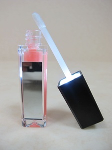 Envases de brillo labial con luz LED y espejo - Product Image 1