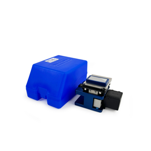 เครื่องเชื่อมใยแก้วนำแสงแบบจัดเรียงแกนความละเอียดสูง รุ่น 82C+ - Product Image 4