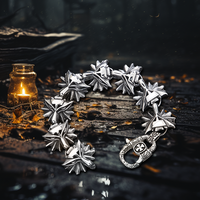 Bracelet en acier titane rétro gothique dominateur pour hommes avec décoration tête de loup boucle croisée animaux faits à la main fêtes cadeaux
