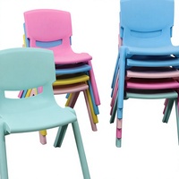 Ensemble scolaire pas cher pour les enfants de maternelle, mobilier de classe, tables et chaises en plastique, design moderne, utilisation dans le salon