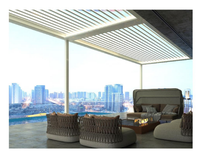 Pergola à toit à lamelles économique OEM/ODM pour piscine, avec bandes LED intégrées, en aluminium, inclinable, indice de protection IP67