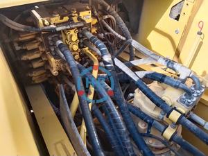 Excavadora de cadenas Komatsu 200 usada en buen estado, bajo precio, segunda mano, 20 toneladas, PC 200, Komatsu PC200 en venta - Product Image 3