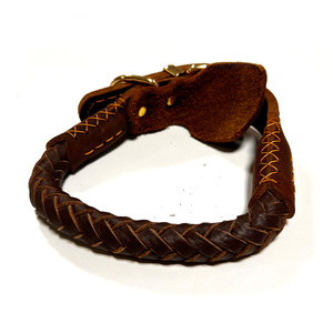 Colliers d'entraînement pour animaux <span class=keywords><strong>de</strong></span> compagnie en cuir véritable durable et personnalisable, colliers pour <span class=keywords><strong>chien</strong></span> en cuir véritable avec boucle métallique réglable - Product Image 5