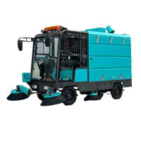 Balayeuse de voirie à énergie nouvelle avec cabine entièrement fermée, machine de nettoyage des surfaces routières pour le nettoyage des rues municipales