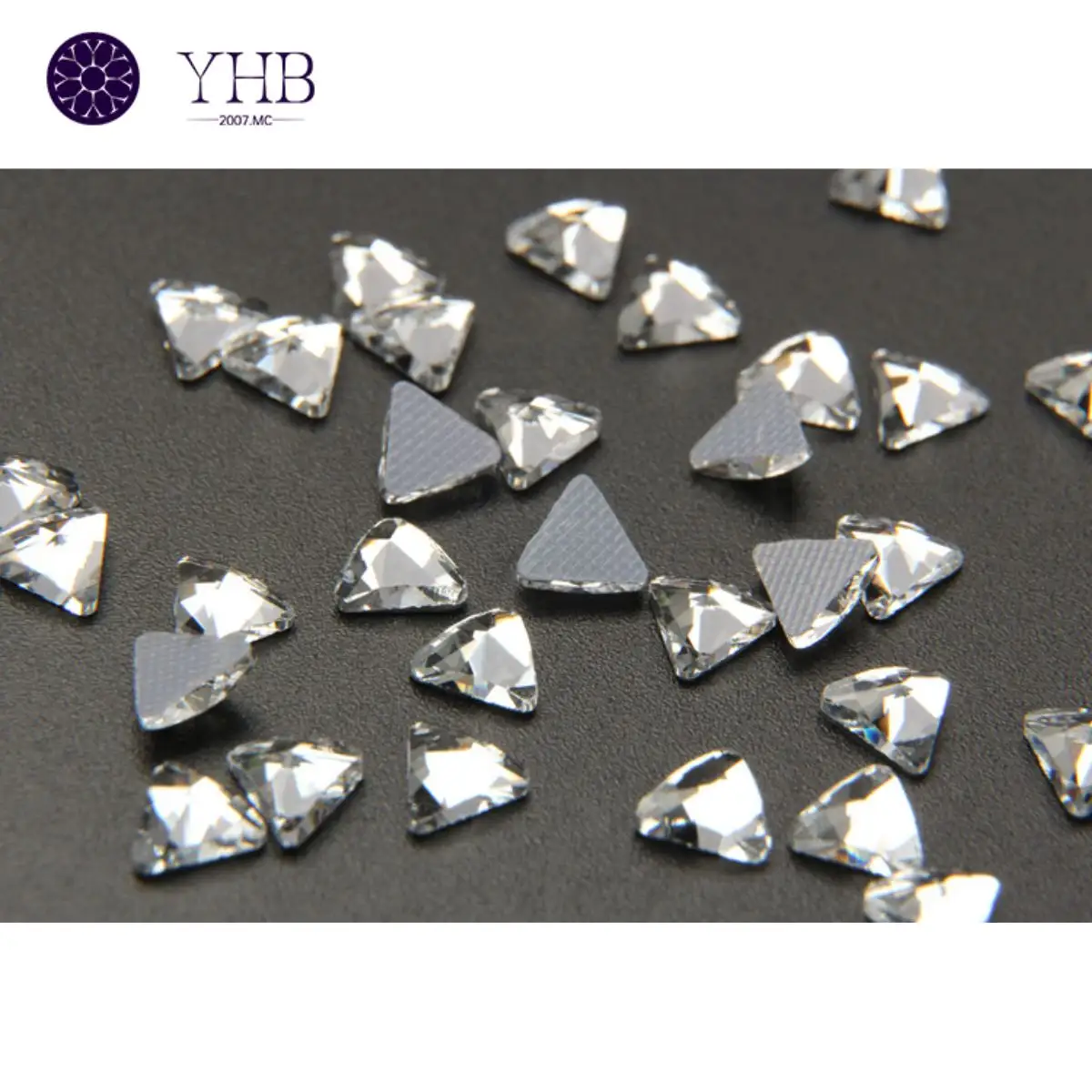 Manufaktur Fashion dekoratif kaca berlian imitasi Rivoli segitiga hiasan berlian imitasi mewah