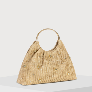 Bolsos tejidos de paja de moda de verano con remaches de diseño plisado precios bajos portátiles al por mayor - Product Image 6