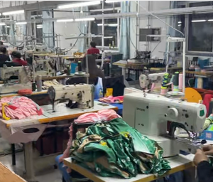 Ensemble de sport pour femme, uni, avec logo frontal, pour le <span class=keywords><strong>yoga</strong></span> et l'échauffement, très extensible, respirant, séchage rapide, doux, anti-humidité et élastique - Product Image 5