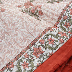 Juego de Ropa de Cama de Algodón Satinado de Gran Tamaño Hecho a Medida, Suave al Tacto, con Estampado Floral de Lujo, Borde Superpuesto con Rayas - Product Image 4