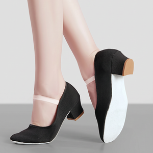 Chaussures de <span class=keywords><strong>danse</strong></span> BW12 en toile noire à talon bas pour femmes adultes, idéales pour l'examen de ballet et l'entraînement, style Jiaozhou Yangge, <span class=keywords><strong>danse</strong></span> <span class=keywords><strong>folklorique</strong></span> tibétaine - Product Image 1