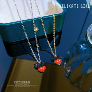 Полный корпус из титановой стали, легкий роскошный Микки-Маус, минималистичный стиль, Женский инстаграм, популярные аксессуары на цепочке из ключицы - Product Image 2