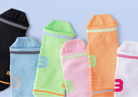 Chaussettes de course unisexes personnalisées en coton/fibre de bambou, coussinées, coupe basse, pour l'automne, tricotées avec logo sur le bord et le dessus