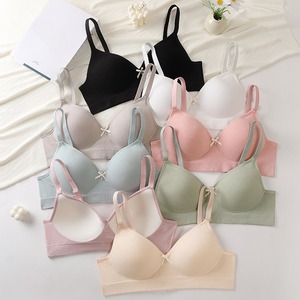 調節可能なバックバックルと柔らかい固定カップブラを備えた新しい高品質の女性用ブラセットプラスサイズのボウブラ - Product Image 3