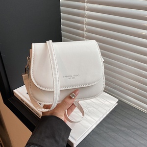 <span class=keywords><strong>Sac</strong></span> bandoulière/crossbody en PU pour femme, couleur bonbon, automne-hiver, fermeture magnétique, sangle simple, style urbain et simple, pour les trajets quotidiens - Product Image 4