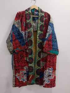 Manteau matelassé Kantha en coton fait main avec long motif Kimono vintage Style bohème bord libre bord brut - Product Image 6