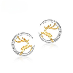 Orecchini a Perno con Cervo Lunare Natalizio, Design Elegante a Renna, Gioielli alla Moda per Donna, Regalo per le Feste, Uso Quotidiano - Product Image 5