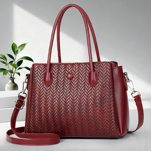 Sac de luxe en cuir PU pour femme 2025 – Sac fourre-tout décontracté de créateur haut de gamme pour femme – Sac bandoulière pour femme - Product Image 6