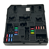 Boîte à fusibles moteur Ensemble de module de commande de cabine 284B67853R pour Renault KLJ KLA Dacia