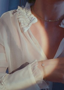 กำไลข้อมือเพชรแท้ Xinfly 18K ทองคำ ดีไซน์เรียบหรู สำหรับผู้หญิง ป้องกันการแพ้ ดีไซน์สวยงาม เหมาะเป็นของขวัญสำหรับเธอ - Product Image 3