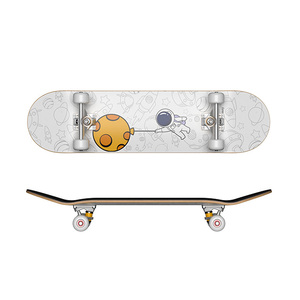 Venta caliente <span class=keywords><strong>cuatro</strong></span> <span class=keywords><strong>ruedas</strong></span> monopatines 31*8 pulgadas al por mayor niños principiantes Street Brush monopatines - Product Image 4