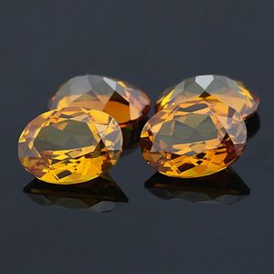 Corindón sintético 22 # Gemas de zafiro sintético amarillo - Product Image 1