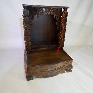 Autels de haute qualité en bois de Muong pour le Dieu de la Richesse et le Dieu de la Terre, modèle Chu Loc, pour la décoration de la maison et du bureau, disponibles - Product Image 1