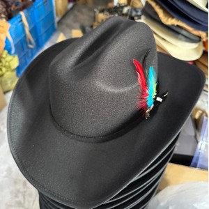 หมวกคาวบอยปีกกว้างดีไซน์หรูหราแบบ OEM สำหรับทุกเพศ ขายส่งจำนวนมาก เหมาะสำหรับฤดูหนาว ตกปลา และงานปาร์ตี้ - Product Image 6