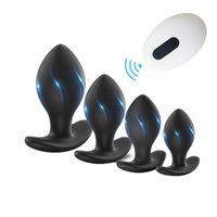 Erwachsenen-Spielzeug Wiederaufladbarer Ferngesteuerter Vibrierender 100% Wasserdichter Faustförmiger Silikon-Analplug Vierer-Set zum Verkauf