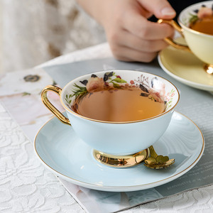 <span class=keywords><strong>Bone</strong></span> <span class=keywords><strong>China</strong></span> 4 colori modello fiore uccelli porcellana 240ml tazze da tè caffè personalizzate in ceramica con Set di piattini - Product Image 4