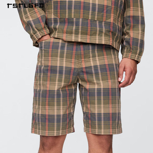 Ensemble de shorts et sweat à capuche en toile à carreaux coupe décontractée pour homme, personnalisable avec logo, 100 % coton, cinq poches, par le fabricant - Product Image 2