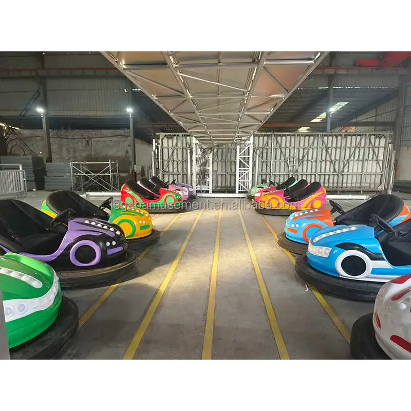 Voitures tamponneuses de ventes d'usine adultes enfants parc d'attractions manèges électriques autos tamponneuses pour le jeu de carnaval