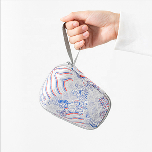 Mini théière de voyage <span class=keywords><strong>en</strong></span> céramique, style Kung Fu chinoise, 1 théière, 3 tasses, <span class=keywords><strong>tasse</strong></span> <span class=keywords><strong>à</strong></span> <span class=keywords><strong>thé</strong></span> <span class=keywords><strong>en</strong></span> <span class=keywords><strong>porcelaine</strong></span> <span class=keywords><strong>avec</strong></span> <span class=keywords><strong>infuseur</strong></span> <span class=keywords><strong>à</strong></span> <span class=keywords><strong>thé</strong></span>, sac Portable pour l'extérieur - Product Image 6