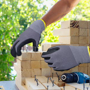 XINGYU Guantes de Trabajo de Seguridad de Nailon Gris y Espuma de Nitrilo Calibre 15 para la Industria de la Construcción Tejido sin Costuras con Recubrimiento de Nitrilo - Product Image 5