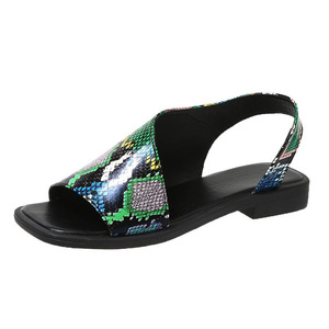 Nouvelles <span class=keywords><strong>sandales</strong></span> romaines <span class=keywords><strong>plates</strong></span> pour femme 2025 à imprimé léopard, chaussures de plage d'extérieur à bout carré, fermeture à enfiler, semelle intérieure en chanvre, été - Product Image 5