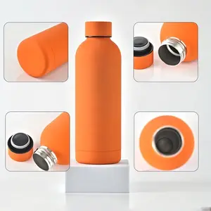 Garrafa de água de aço inoxidável com logotipo personalizado de parede dupla preta garrafa térmica isolada a vácuo personalizada de fábrica