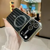 Coque de téléphone magnétique antichoc à motif ondulé avec protection d'objectif compatible pour iPhone 17 16 15 14 13 12 Pro Max